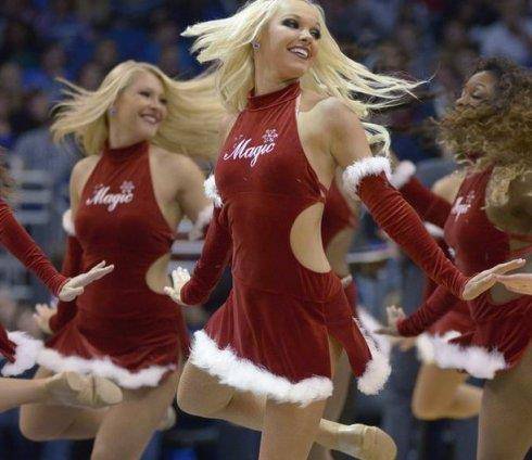 ‘beat365官网’
啦啦队是NBA球场上一道靓丽的风物 那为何克制与球员来往呢?(图5) ‘beat365官网’
啦啦队是NBA球场上一道靓丽的风物 那为何克制与球员来往呢?(图5)