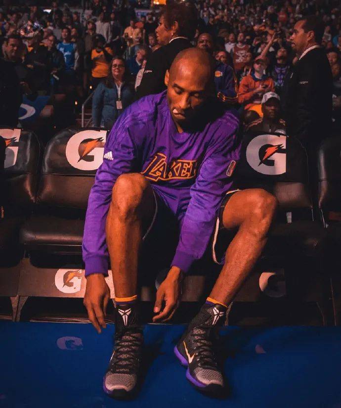 致敬24!科比经典视频【beat365官网】(图6)
致敬24!科比经典视频【beat365官网】(图6)