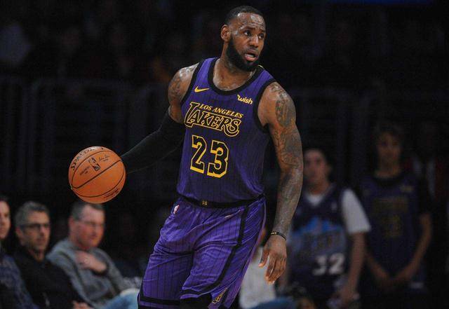 beat365亚洲体育官方网站_
为啥足球运发动许多长发的 NBA球星却很少?说出来别不信(图3) beat365亚洲体育官方网站_
为啥足球运发动许多长发的 NBA球星却很少?说出来别不信(图3)