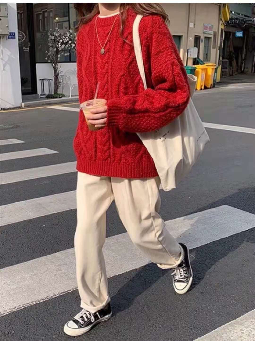 红色毛衣搭配什么裤子和鞋子悦目:beat365亚洲体育官方网站(图9)
红色毛衣搭配什么裤子和鞋子悦目:beat365亚洲体育官方网站(图9)