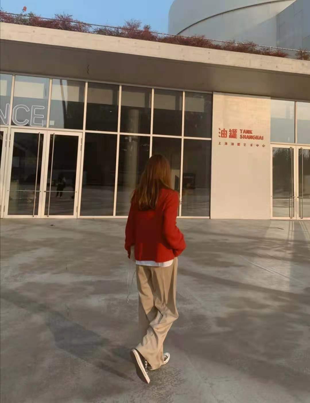 红色毛衣搭配什么裤子和鞋子悦目:beat365亚洲体育官方网站(图11)
红色毛衣搭配什么裤子和鞋子悦目:beat365亚洲体育官方网站(图11)