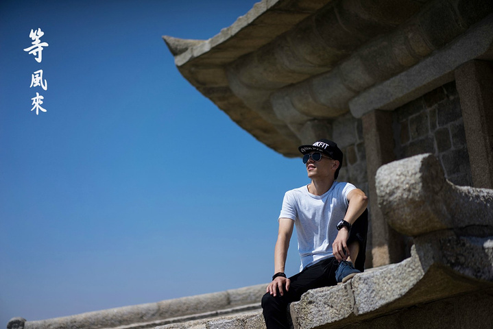 红色毛衣搭配什么裤子和鞋子悦目:beat365亚洲体育官方网站(图12) beat·365