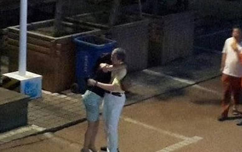 beat365亚洲体育官方网站_
中国15位明星登全球最美最帅榜单 看旧照有些人名不符实(图2) beat365亚洲体育官方网站