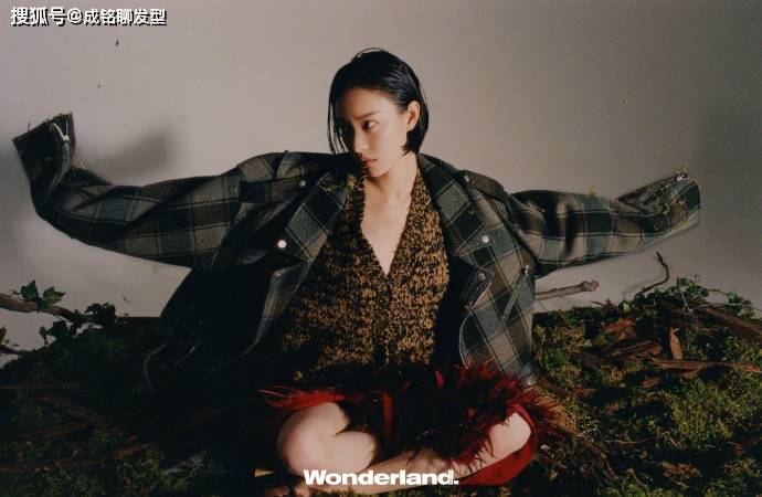 beat365亚洲体育官方网站_
发量少又细软适合什么发型?倪妮的微卷短发相识下 时尚又显高级(图4) beat365亚洲体育官方网站_
发量少又细软适合什么发型?倪妮的微卷短发相识下 时尚又显高级(图4)