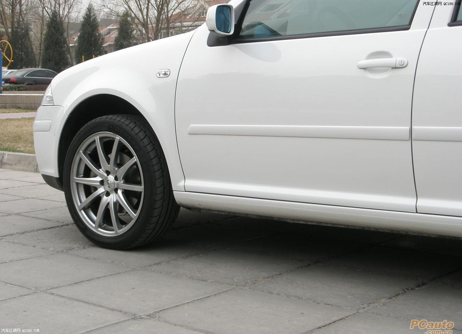 ‘beat·365’
他是泰国队头号球星 身高只有158cm 却用天赋与态度战胜偏见(图1) beat365官网