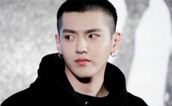 身价过亿却孤身一人的4位明星 杨洋上榜 古天乐称为中国男神:beat·365(图1)
身价过亿却孤身一人的4位明星 杨洋上榜 古天乐称为中国男神:beat·365(图1)