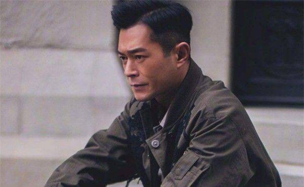 身价过亿却孤身一人的4位明星 杨洋上榜 古天乐称为中国男神:beat·365(图5)
身价过亿却孤身一人的4位明星 杨洋上榜 古天乐称为中国男神:beat·365(图5)