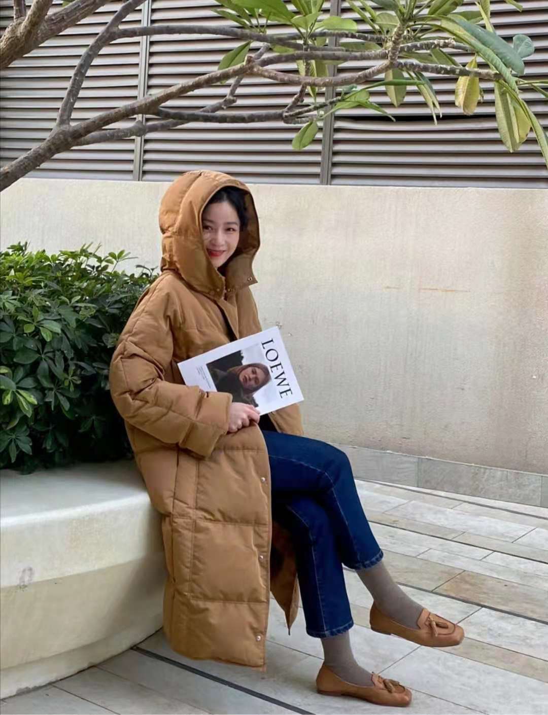 
女长款羽绒服搭配什么裤子悦目【beat·365】(图2)