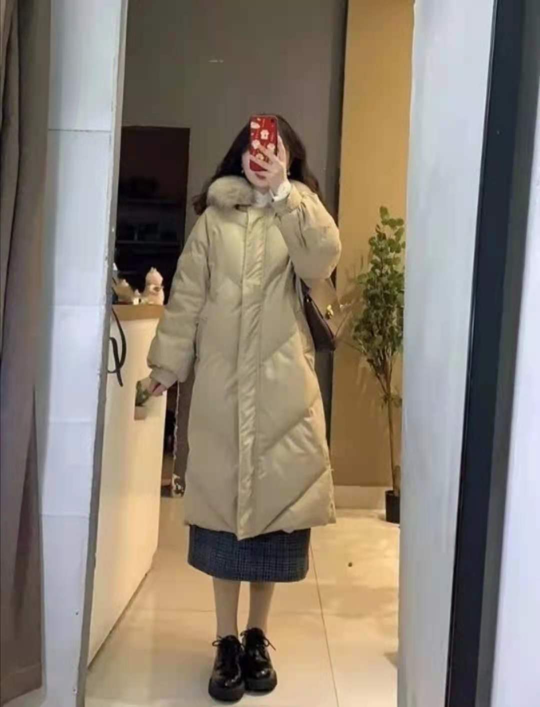 
女长款羽绒服搭配什么裤子悦目【beat·365】(图4)